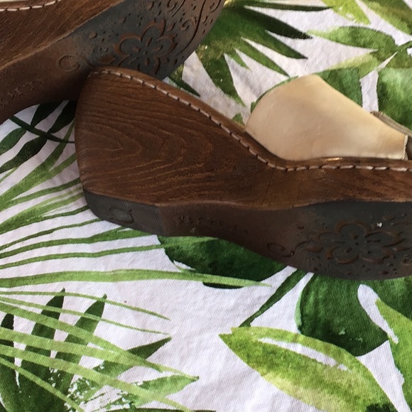 Beige Born Wedges - Picture 3 of 4